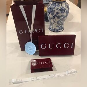 Gucci Burgundy Equilibrium shopping bag, wallet box, gift envelope and ribbon
